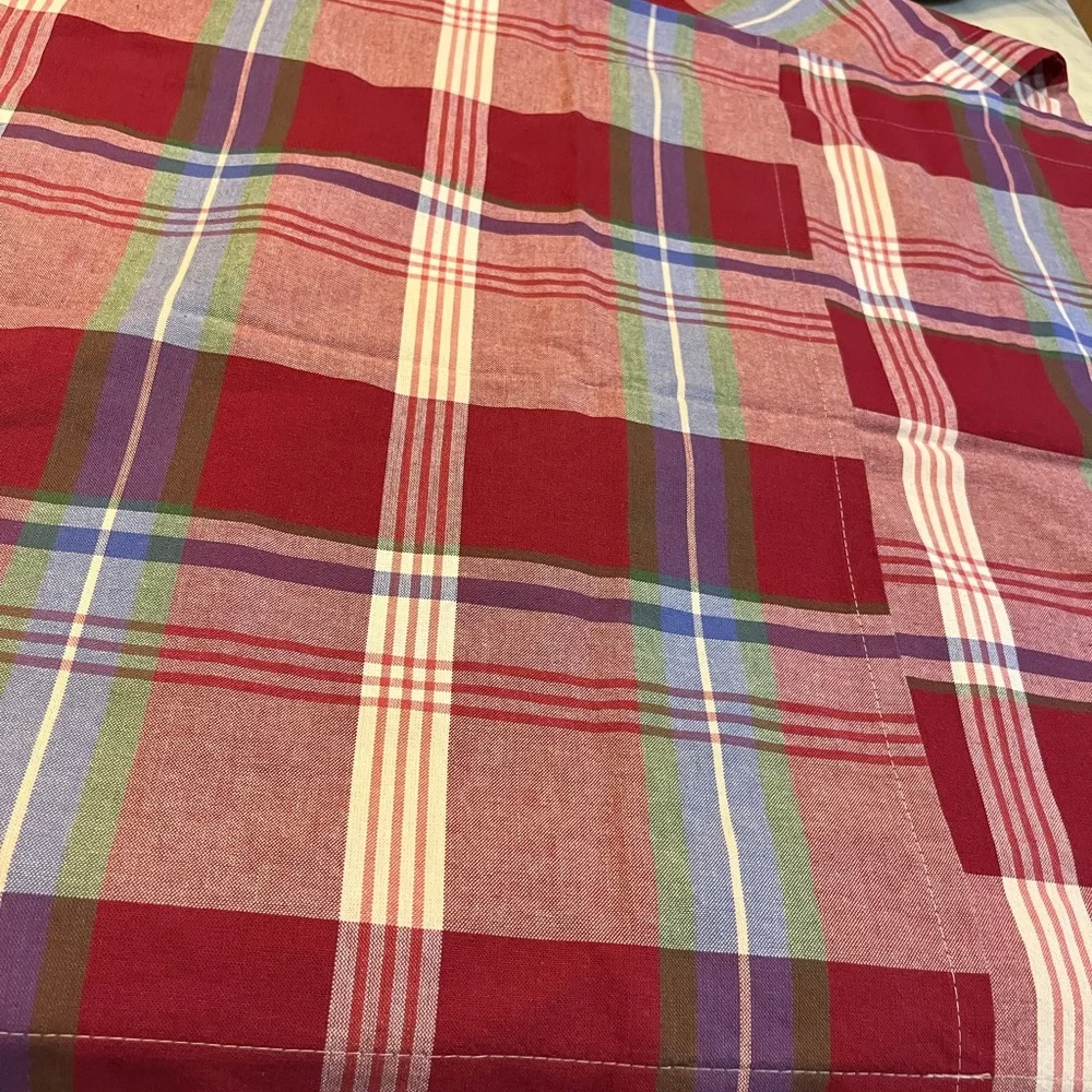 Country Curtains set of (2) pillow shams/ Firm price